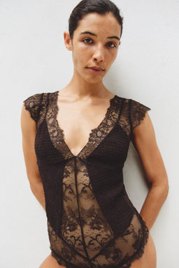 BODY COMBINADO ENCAJE / Granate