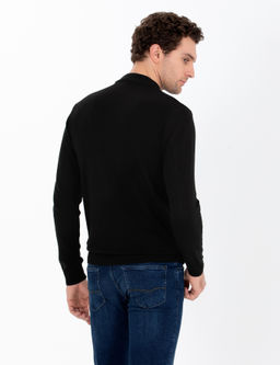 Черный базовый трикотажный свитер стандартного кроя с четверть-черепаховым воротником - Cacharel фото 5