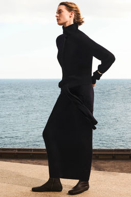FALDA MIDI DE LANA MERINO CON LAZADA EN LA CINTURA - H&m фото 7