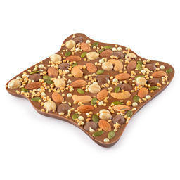 Шоколад молочный с украшением Ореховый фейерверк 180 гр - Chokodelika фото 2