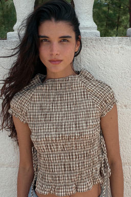TOP POPELIN FRUNCES CUADROS / Beige-marro