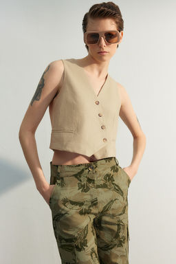 Limited Edition Bej Fitted Crop Dokuma Keten Gorunumlu Yelek TWOSS23YE00016