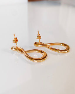 Стильные серьги