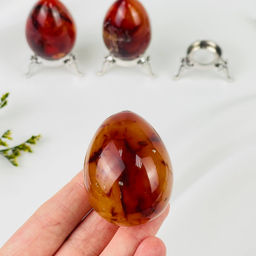 Яйцо из Сердолика на подставке