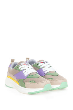 Женская спортивная обувь с камнями Неожиданная скидка в корзине