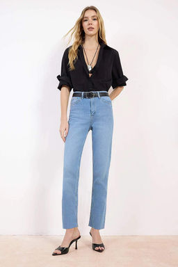 Mavi Yuksek Bel Az Esnek Mom Jeans TWOSS26JE00108 - Trendyolmilla фото 4