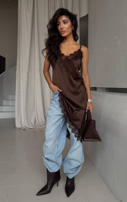 K13293 Платье атласное КОРИЧНЕВЫЙ