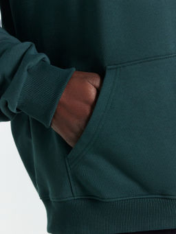 Худи мужское зеленое с принтом Беловежская пуща т.зеленый +печать 121927 - Mark formelle фото 7