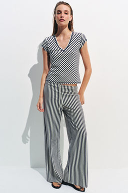 CAMISETA RAYAS CON LINO / Crudo / Marino