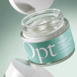 Лёгкий увлажняющий крем для лица Optimals - Oriflame фото 2