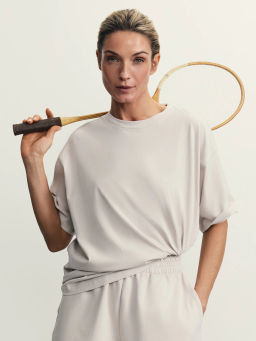 Базовая футболка оверсайз из хлопка / Zarina