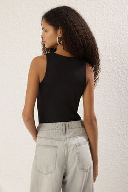 Trendyolmilla Siyah-Beyaz 2li Paket Fitted Bisiklet Yaka Alttan C?tc?tl? Orme Body TWOSS25BD00017  фото 4