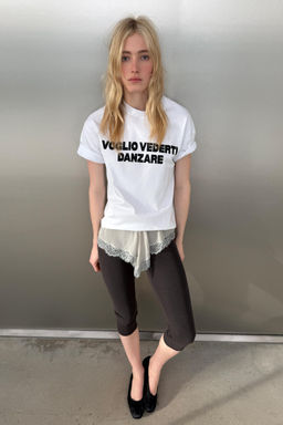 CAMISETA TEXTO DELANTERO / Blanco