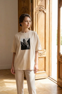 K13346 Футболка свободного кроя БЕЖЕВЫЙ