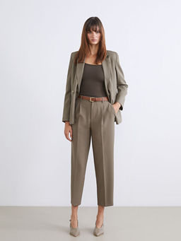 Beli Kemerli Loose Fit Kad?n Pileli Pantolon