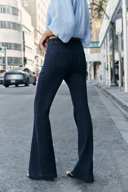 FLARE TROUSERS WITH SEAM DETAIL - Zara фото 5
