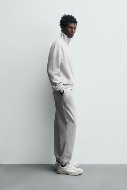 PANTAL?N JOGGER REGULAR FIT B?SICO / Gris vigor? - Zara фото 2