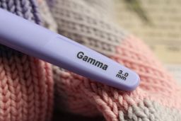 Для вязания Gamma CH-LD крючок с подсветкой пластик d 6.0 мм 15.6 см в картонной упаковке с европодвесом оранжевый