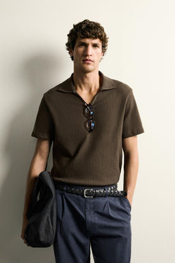 POLO REGULAR FIT ESTRUCTURA CALADOS / Marr?n - Zara фото 2