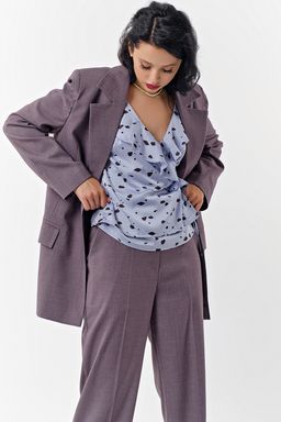 Топ атласный с принтом сиреневый