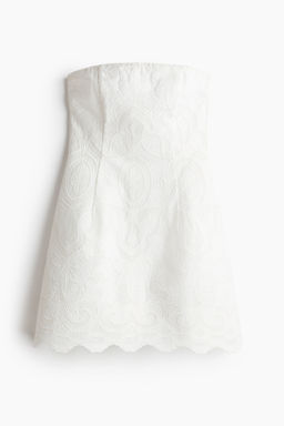 Vestido bandeau bordado