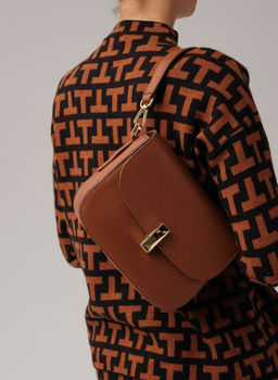 Сумка Deboro 31025 коричневый фундук