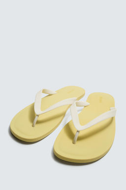 SANDALIA TIRAS / Amarillo
