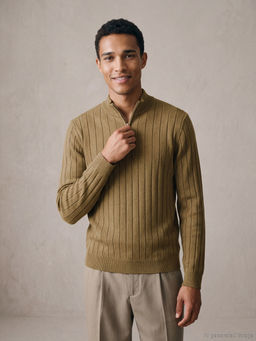 Dik Yaka Triko Erkek Kazak