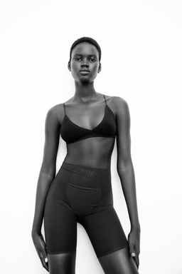 SHAPEWEAR SHORTS