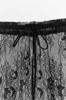 PANTAL?N CAPRI ENCAJE / Negro - Zara фото 9