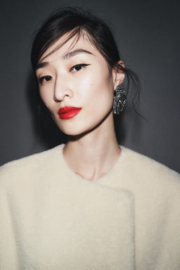 FAUX FUR COAT ZW COLLECTION LIMITED EDITION - Zara фото 2