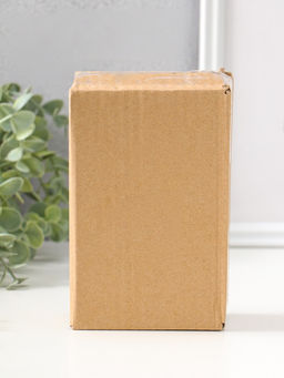 Фигурка полистоун Мама зайка в цветочном венке обнимает малыша, 15 см