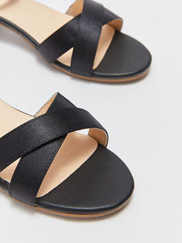 ?apraz Bantl? C?rt C?rtl? K?z ?ocuk Topuklu Sandalet - Waikiki фото 3