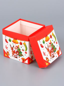 Цена за 3 шт. Коробка подарочная, новогодняя, самосборная Дед мороз и Елка 10?10?10 см