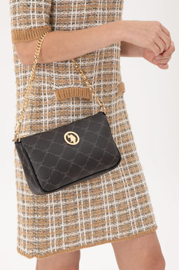 Женская черная сумка через плечо Неожиданная скидка в корзине