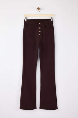 Kahverengi Dugme Detayl? Yuksek Bel Comfort/Esnek Ispanyol Paca Flare Jeans TWOSS26JE00038