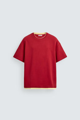 CAMISETA ACABADOS DOBLES CONTRASTE / Rojo