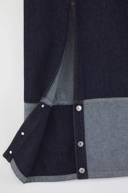 Limited Edition Koyu Mavi Asimetrik Kapama Midi Denim Etek TWOAW26ET00063