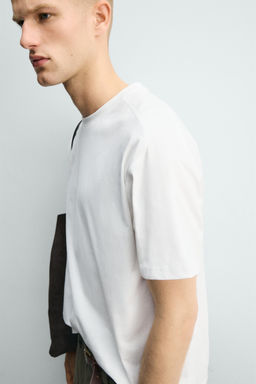 CAMISETA RELAXED FIT COSTURAS / Blanco