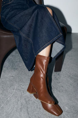 Taba Strec Fermuarl? Kad?n 7 cm Blok Topuklu Bot TAKAW26BO00002