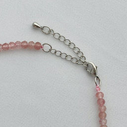 Колье из Клубничного кварца