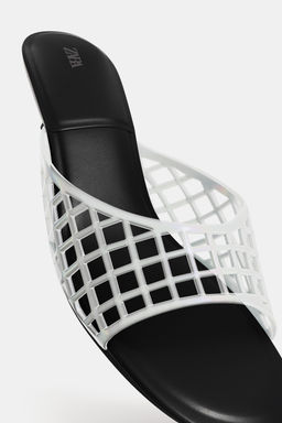 RUBBERISED-EFFECT KITTEN HEEL MULES - Zara фото 3
