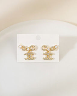 Стильные серьги