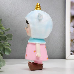 Фигурка полистоун «Малышка в шапочке единорога», 15.5×8.5×5.5 см