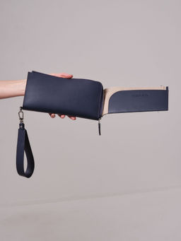 Клатч кожаный Azaro 30647 фиолетовый цветок