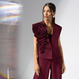 Жилет свободного силуэта Жду продолжения (red)