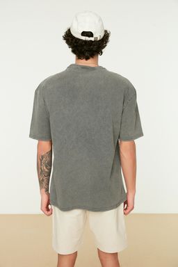 TRENDYOL MAN Antrasit Oversize/Genis Kesim Soluk Efekt Yaz? Bask?l? %100 Pamuklu T-Shirt TMNSS22TS0237 - Trendyolmilla фото 3