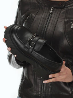 03-5933 BLACK Лоферы женские (натуральная кожа)