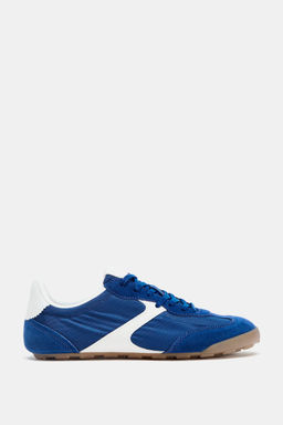 SOFT RUNNING TRAINERS