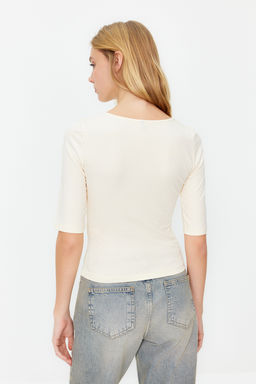 Tas Fitted/Vucuda Oturan Kay?k Yaka K?sa Kollu Pamuklu Esnek Orme Bluz TWOSS24BZ00076